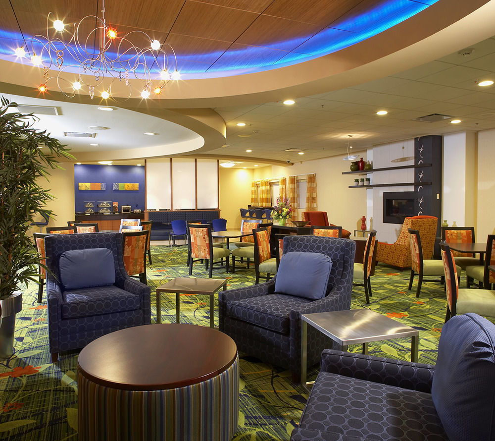 Fairfield Inn & Suites By Marriott Cleveland Beachwood Exterior foto