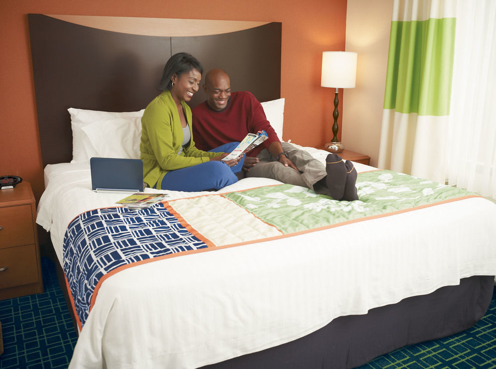 Fairfield Inn & Suites By Marriott Cleveland Beachwood Exterior foto