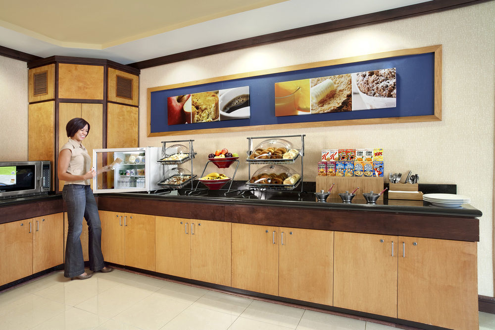 Fairfield Inn & Suites By Marriott Cleveland Beachwood Exterior foto