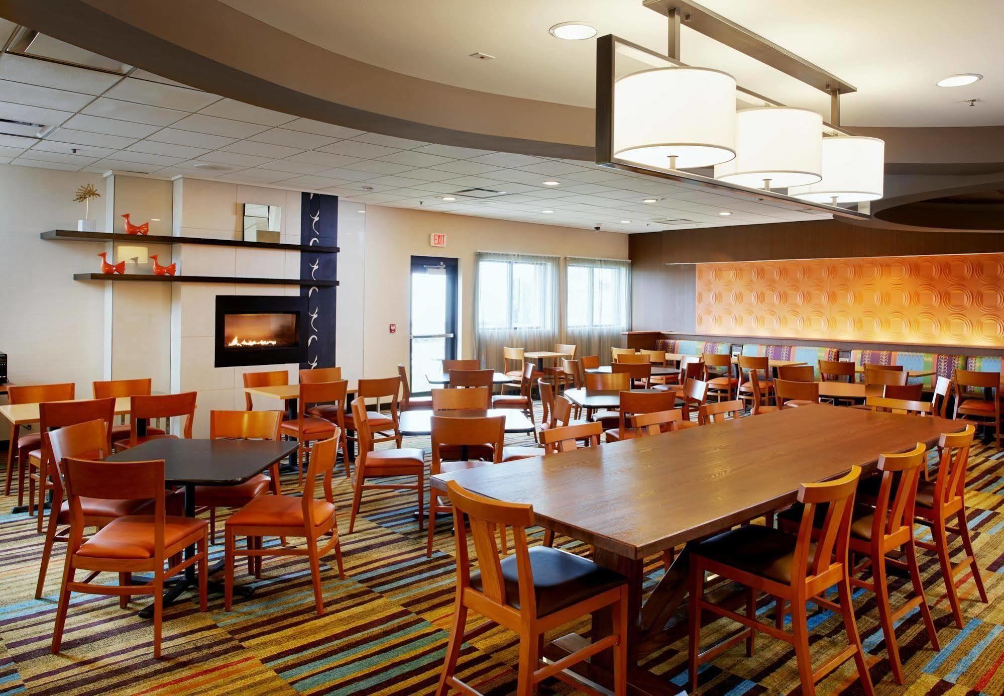 Fairfield Inn & Suites By Marriott Cleveland Beachwood Exterior foto