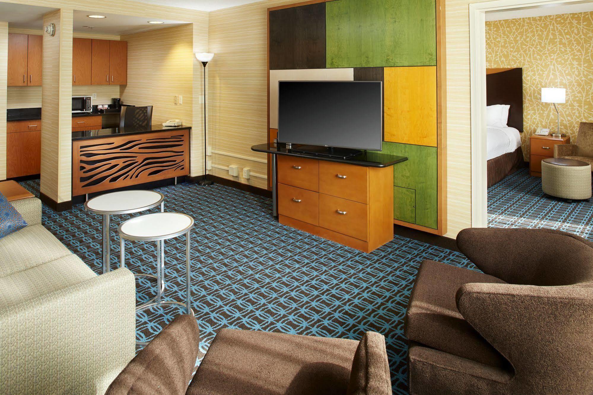 Fairfield Inn & Suites By Marriott Cleveland Beachwood Exterior foto